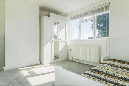 St. Georges Crescent, Slough, SL1 - Photo 5