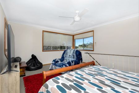 Family friendly in a prime location - Photo 2