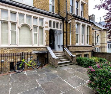 Flat to rent - Photo 2