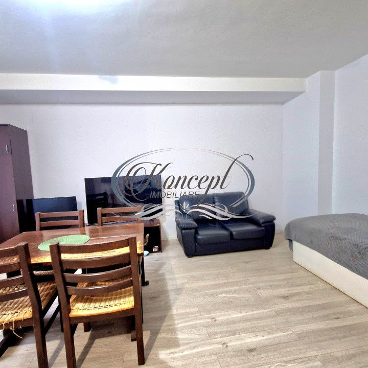 Sopor, 3 camere cu balcon si parcare - Photo 1