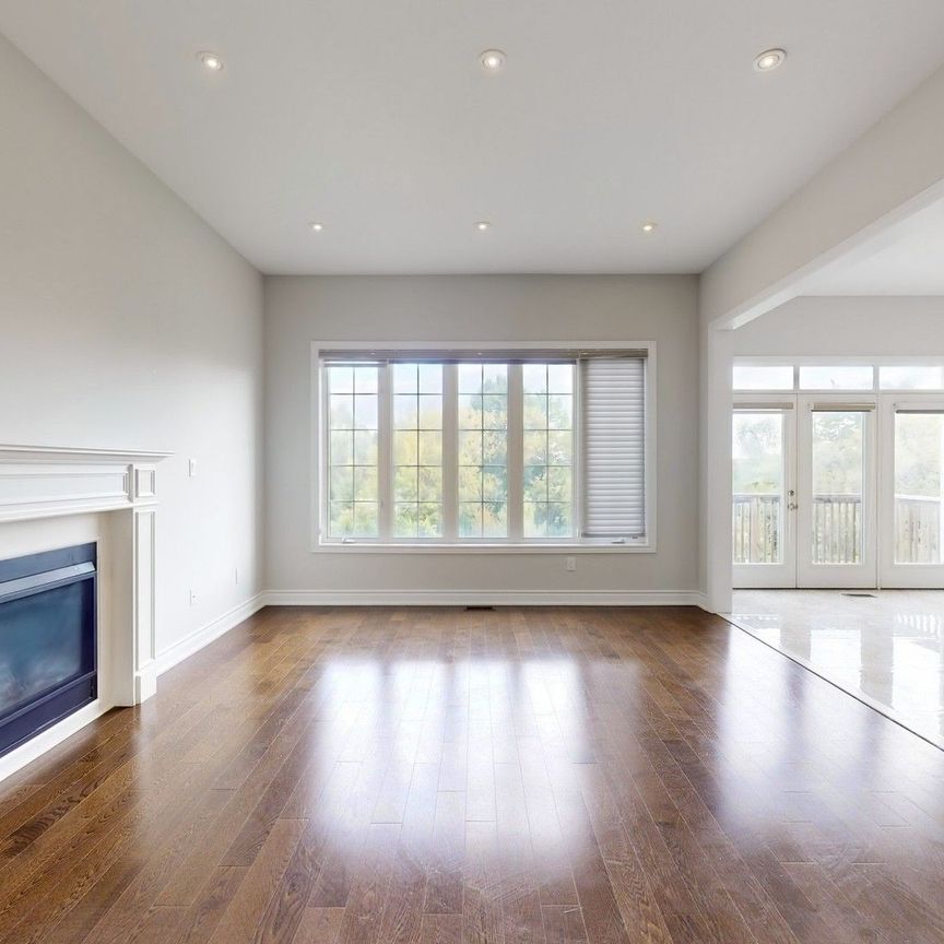 For Lease - 138 Crane Street, Aurora, Ontario - Photo 1