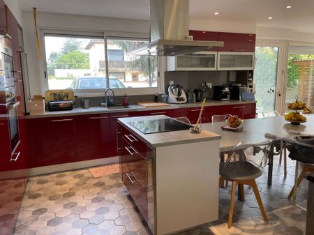 Location Maison 6 pièces 160m² VILLENEUVE TOLOSANE 31270 - Photo 4