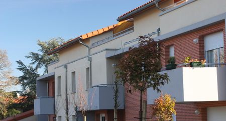 location Appartement T2 DE 42.8m² À ST ORENS DE GAMEVILLE - Photo 3
