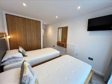 St Johns Road, Scarborough, YO12 - Photo 5