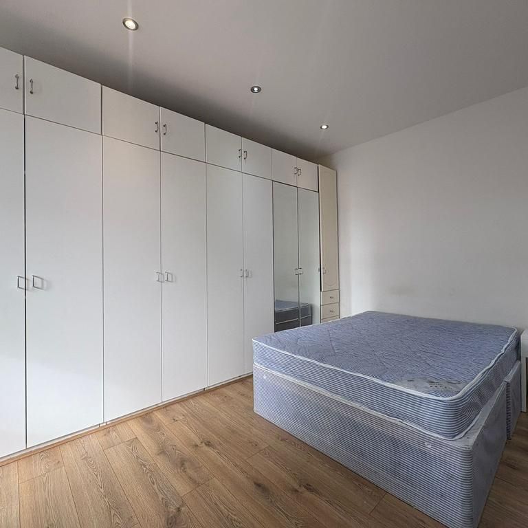 1 bedroom house of multiple occupation to rent - Photo 1