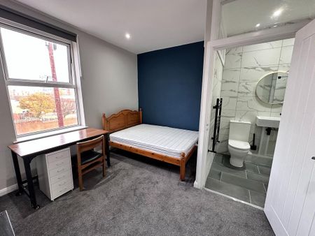 3 bedroom house share to rent - Photo 3