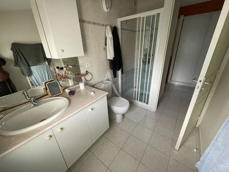 Location maison 3 pièces, 68.00m², Saintes - Photo 5