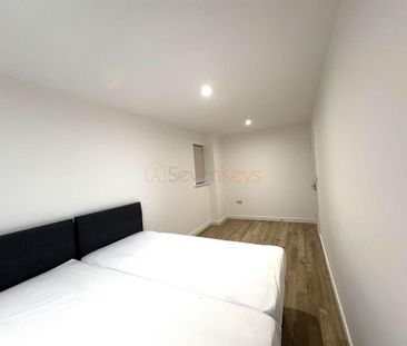 3 bedroom semi-detached house to rent - Photo 6