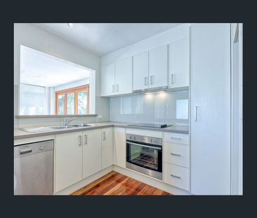 MODERN 3-BEDROOM RENTALHOUSE IN PEACEFUL MOUNT GRAVATT EAST - Photo 4