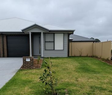 Beautiful Home - Photo 5