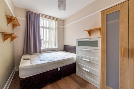 2 bed apartment to rent in Chillingham Road, Newcastle Upon Tyne, NE6 - Photo 5
