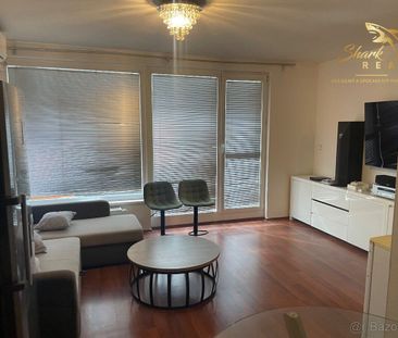Moderný 3-izbový byt s veľkou lodžiou v projekte Skybox – Fotografia 5