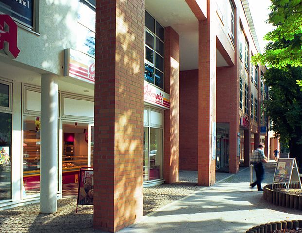 3-Zimmer Wohnung, Doppelparker-Anmietung(Tiefgarage) möglich für 60,00(monatlich). - Foto 1