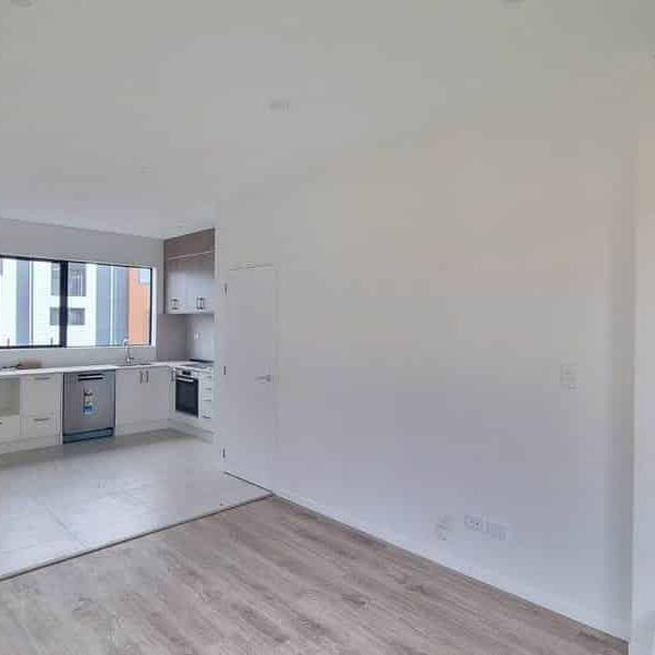 Modern Family Home - Photo 1