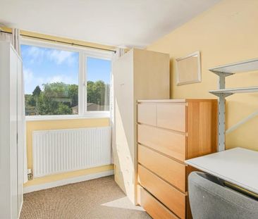 Room in a Shared House, Cycle Road, NG7 - Photo 6