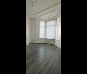 3 Bed End Terrace, Silverdale Avenue, L13 - Photo 2