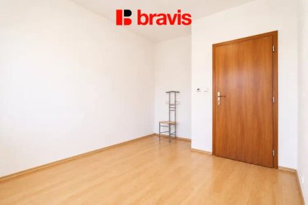 Pronájem bytu 3+kk, Brno - Řečkovice, Nachová ulice, částečně zařízený, balkon, sklep, žádaná lokalita - Фото 3
