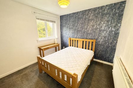 2 Bed, Townhouse - Photo 3