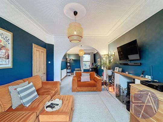 3 bedroom semi-detached house to rent - Photo 1