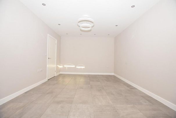 4 bedroom detached house to rent - Photo 1