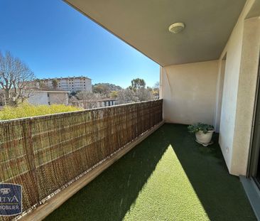 Location Appartement 3 pièces 79m² TOULON 83100 - Photo 3