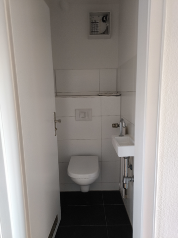 S-Heumaden: Moderne, helle 2-Zimmer-Dachgeschosswohnung mit Balkon - Photo 5