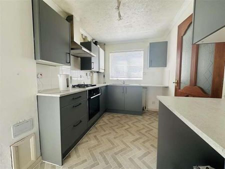 Beverley Avenue, Nuneaton, CV10 - Photo 5