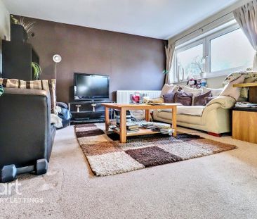 2 bedroom maisonette to rent - Photo 4