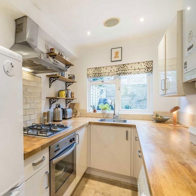 2 bedroom terraced house to rent - Photo 1