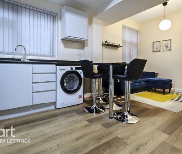 2 bedroom apartment to rent - Photo 5