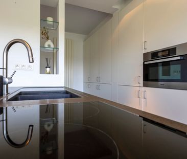 Stijlvol appartement met zonnig terras in centrum Dilbeek - Photo 3