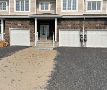 For Lease - 1634 Tenley Drive, Kingston, Ontario - Photo 5