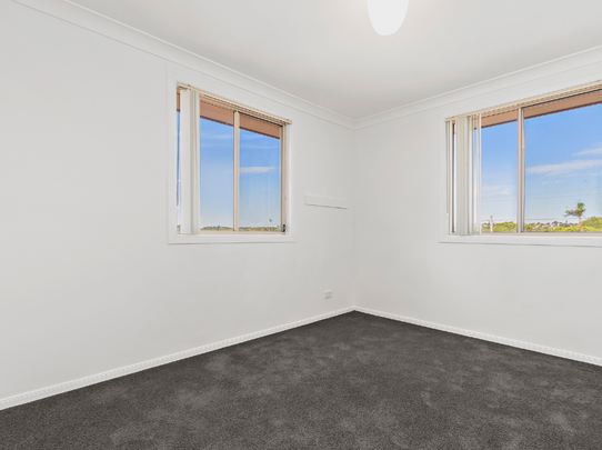 1/22A Chalmers Road, Wallsend NSW 2287 - Photo 1