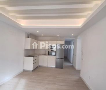 Piso en alquiler en Centro - Photo 2