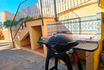 BEAUTIFUL VILLA FOR RENT with 4 bedrooms and community pool / UNTIL JULY 2026