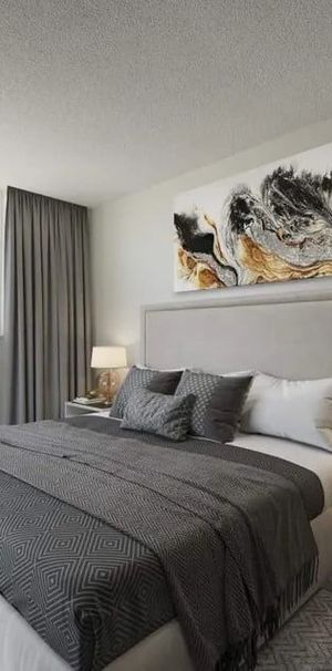 Dufferin Crossing - Photo 1