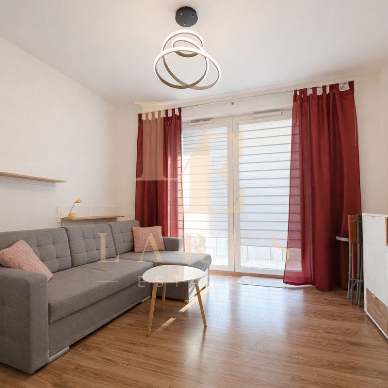 Zwierzęta akceptowane | Balkon i Loggia | Garaż - Фото 1