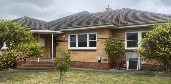 21 Power Street, 3175, Dandenong Vic - Photo 2