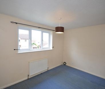 2 bedroom semi-detached house to rent - Photo 5