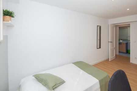 Carrer de Dalt de la Mar, Valencia, Valencian Community 46024 - Foto 2