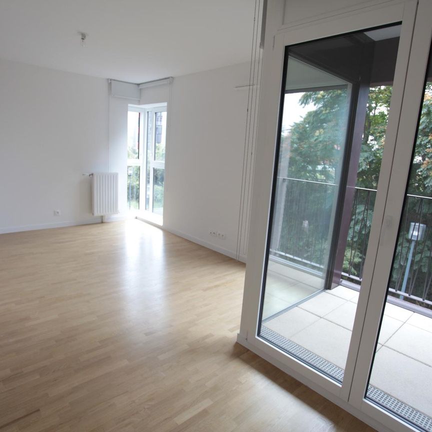 location Appartement F3 DE 59.9m² À ASNIERES - Photo 1