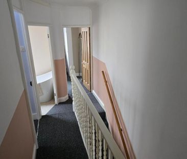 3 bedroom terraced house to rent - Photo 4