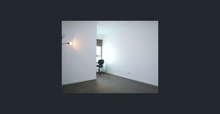 Spacious and luxurious townhouse! - Photo 4