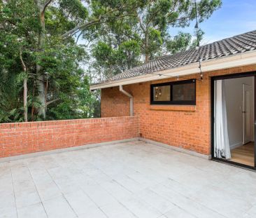 Family-sized living in a tightly held village-side setting - Photo 3