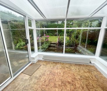 29 Warren Rise, S18 - Photo 1