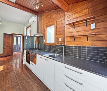 Welcome home to 27 Rintoul Street. - Photo 1