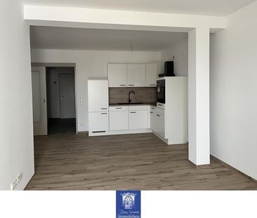 Liebevoll und modern sanierte Wohnung im Erstbezug! Balkon, Fußbode... - Foto 1