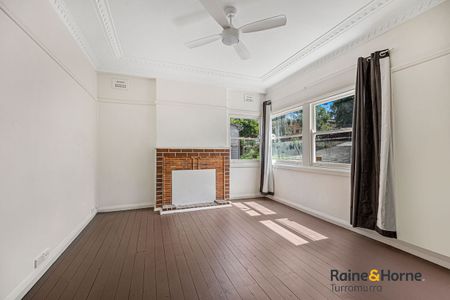 3-Bedroom Home Located in the heart of Hornsby - Photo 4