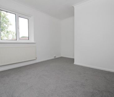 2 bedroom semi-detached house to rent - Photo 4