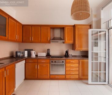 2 room luxury Apartment for rent in Cascais, Lisbon - Photo 1